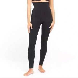 Assets Red Hot Label by Spanx Black High Waisted Smoothing Leggings Large